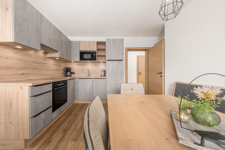 Others 5, Chalet Ahornblick, Schwaz