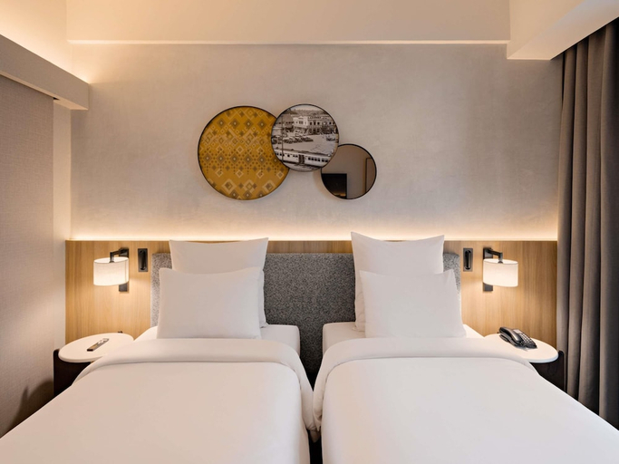 Bedroom 5, all seasons Jakarta Thamrin, Central Jakarta