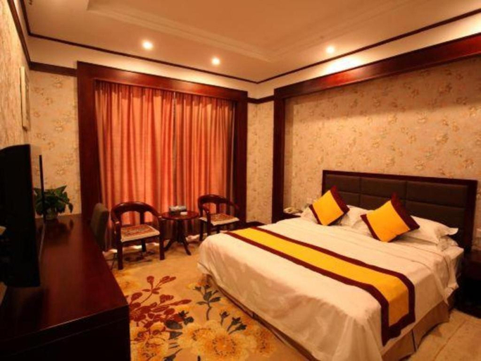Bedroom 2, Yantai Golden Beach Hotel, Yantai