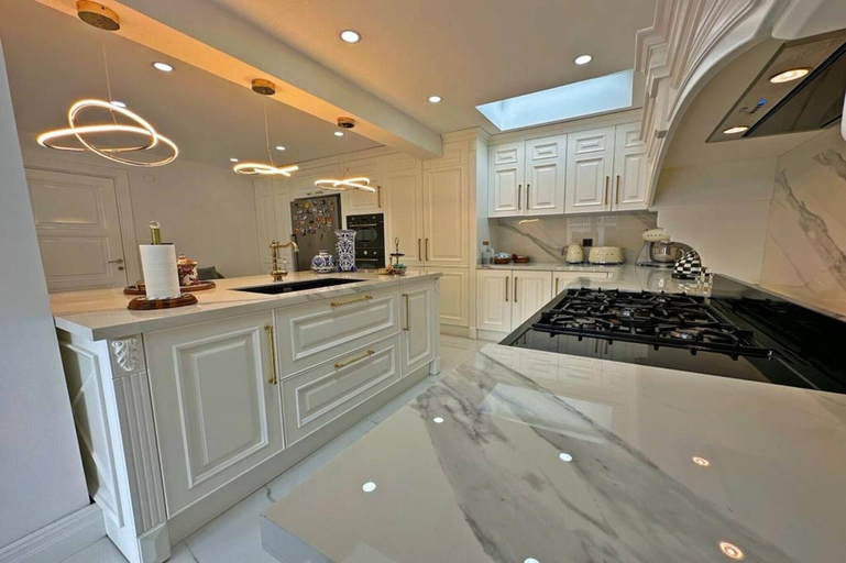 Interior 2, 6-room Villa with Private Pool and Garden, Beylikduzu