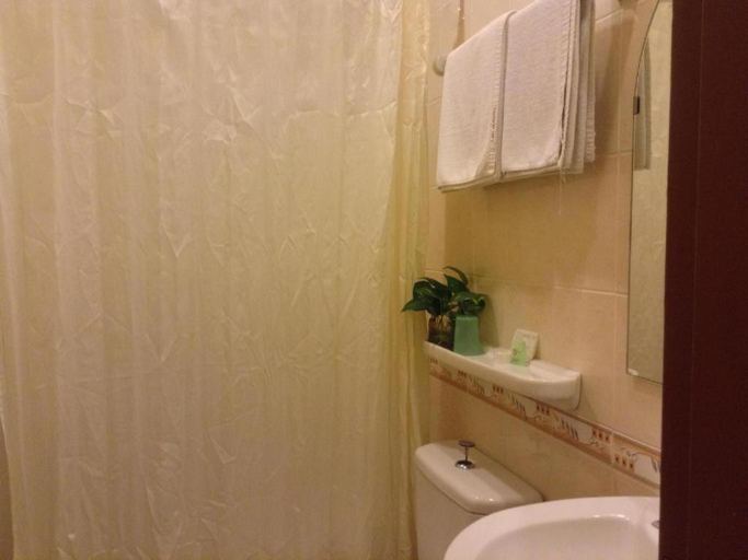 Bathroom, Lai Lai Hotel, Kota Kinabalu