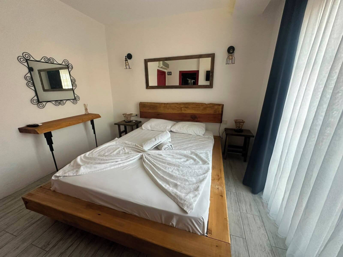 Room 4, Yusuf Han Alacati, Çeşme