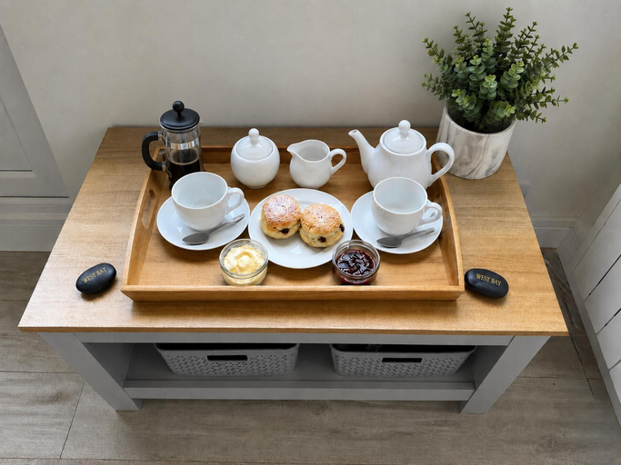 Breakfast meal, The Chalet Self Contained With Parking and Patio, Dorset