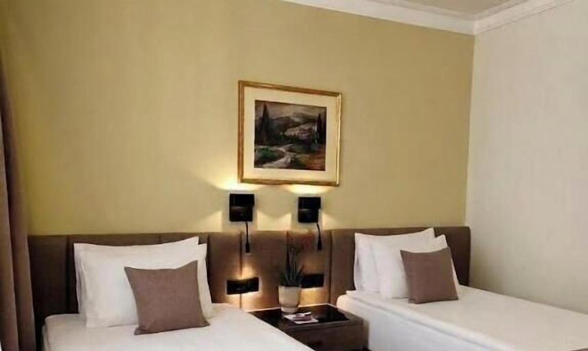 Bedroom 3, Hotel Turist City Center, Skopje