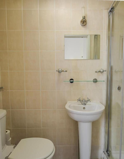 Bathroom 4, Hyde Park Court Hotel, London