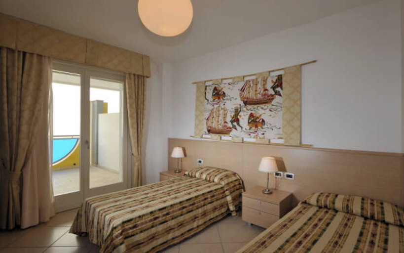Room 3, Charming Beachfront Flat With a Bright Terrace, Venezia