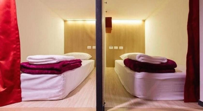 Bedroom 3, Prince Theatre Heritage Stay Hostel - Silom, Bang Rak
