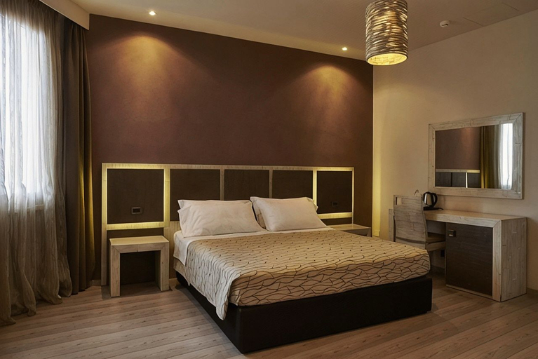 Bedroom 2, Hotel Tirreno, Rome