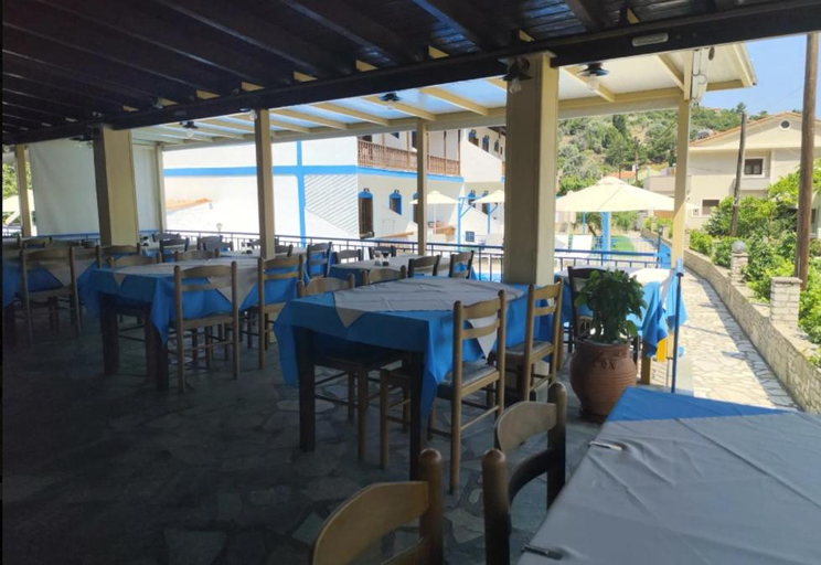 Food & Drinks 4, Sunwaves Apartments, North Aegean