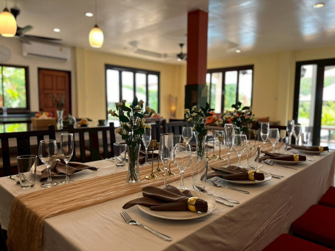 Food & Drinks 4, Baan Lompai, Mueang Krabi