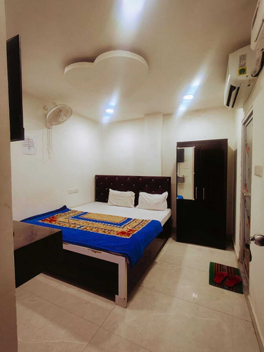 Room 2, Maa Vindhyavasini Guest House, Gorakhpur