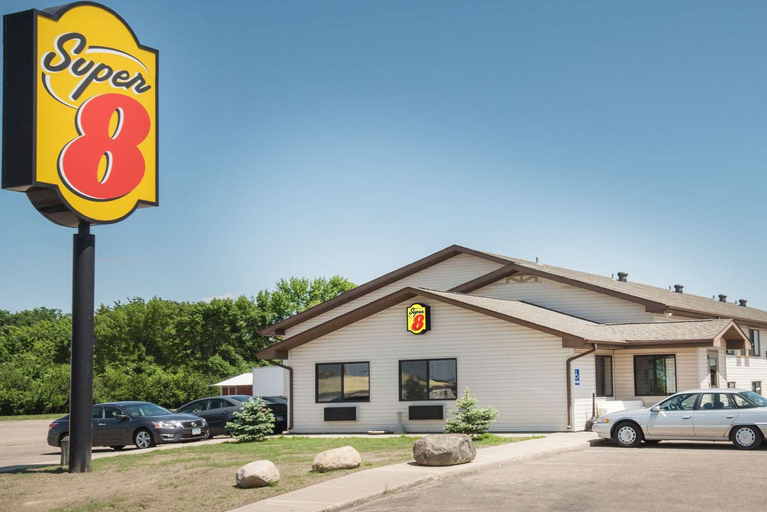 Exterior & Views 2, Super 8 by Wyndham Jamestown, Stutsman