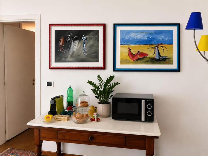 Others 5, Las Pluminas B&B, Sassari