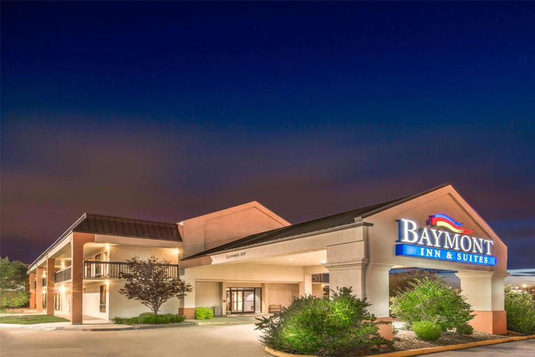 Exterior & Views 2, Baymont by Wyndham Topeka, Shawnee