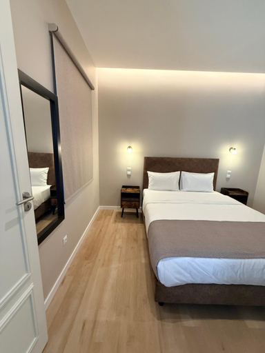 Bedroom 3, Residencia LIS B&B and Parking, Porto