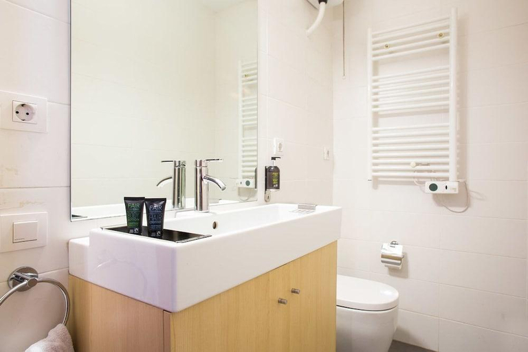 Bathroom 4, Limonaia, Barcelona