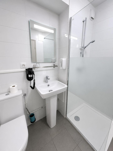 Bathroom 4, Chateau de Petit Bois, Allier