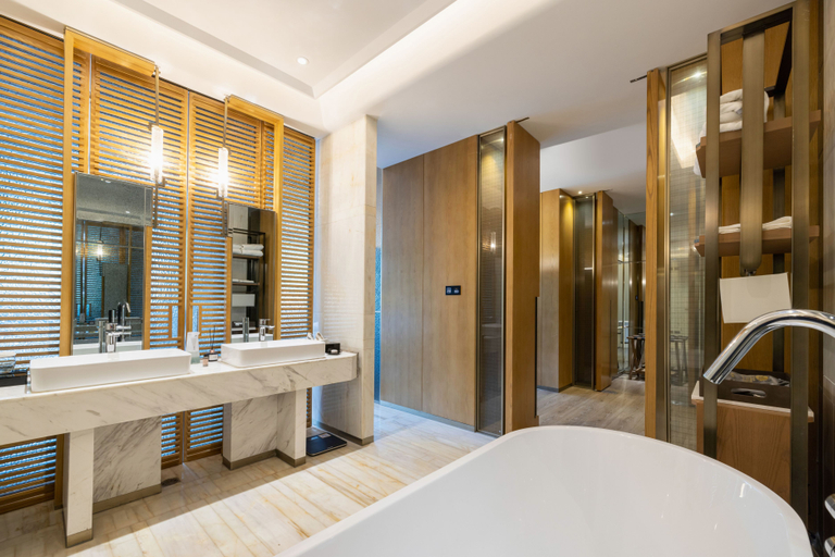 Bathroom, Oriental Ruihai International Hot Spring Resort, Linyi