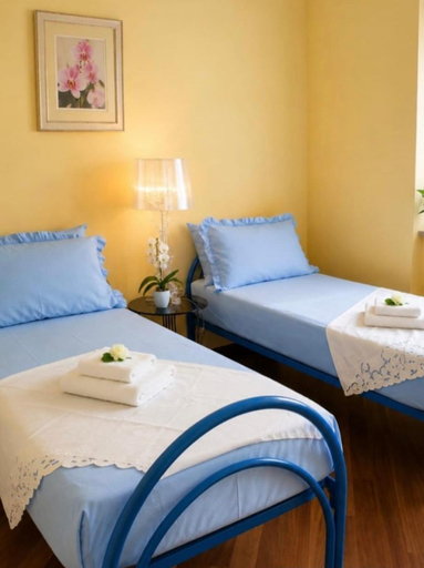 Bedroom 1, Las Pluminas B&B, Sassari
