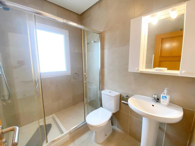 Bathroom, PJA2-LT Bonita Villa localizado en La Torre Golf Resort, Murcia