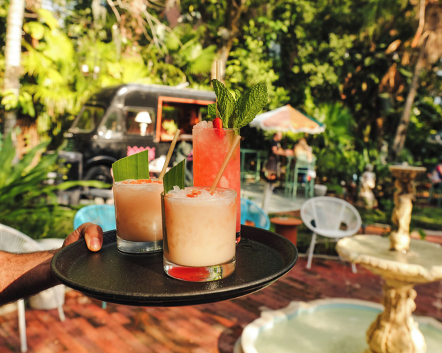 Food & Drinks 5, Suites by The Wellborn, Orange