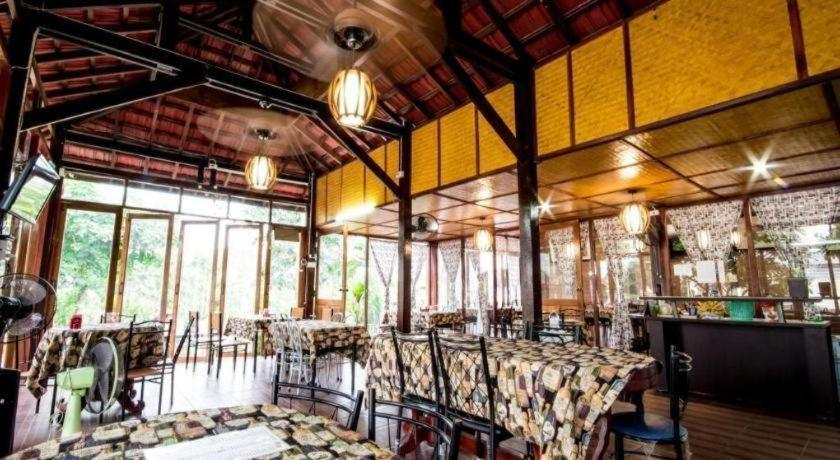 Food & Drinks 4, EVE KA AMP RESORT, Nakhon Thai