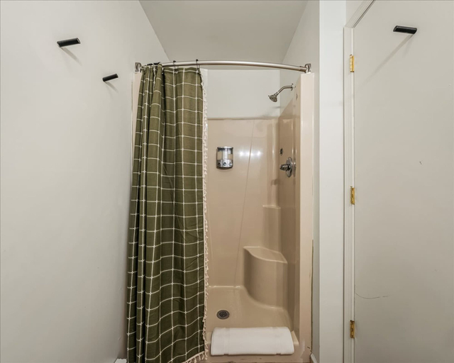 Room 3, Poconos Pines Escape Sauna Hot Tub Playground, Monroe