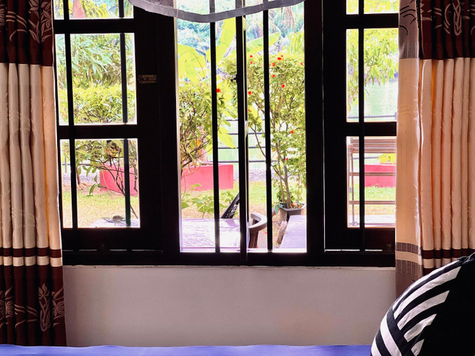 Bedroom, Pelli Riverine, Weligama