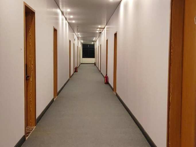 Interior 4, MERMAID N2, Nggosi