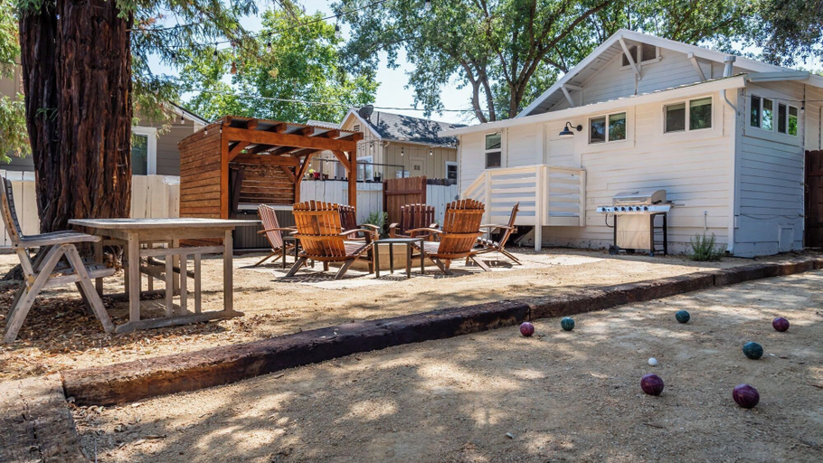 Interior 4, Bella Villa - Vine Cottages by Avantstay Hot Tub + Firepit + Bocce Downtown Paso Robles, San Luis Obispo