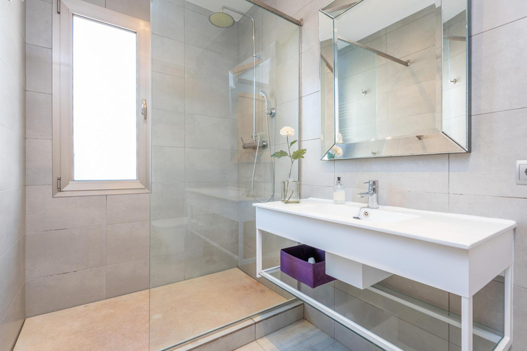Bathroom 2, Villa Montfarrutx, Baleares