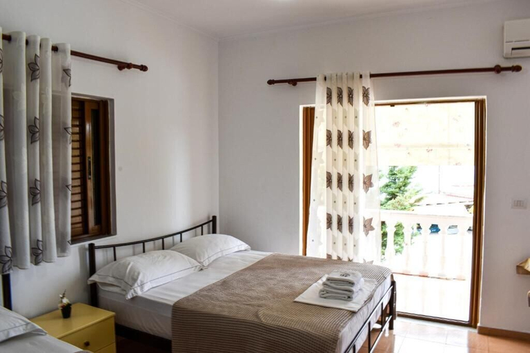 Room 4, Kompleks Angjelo, Sarandës