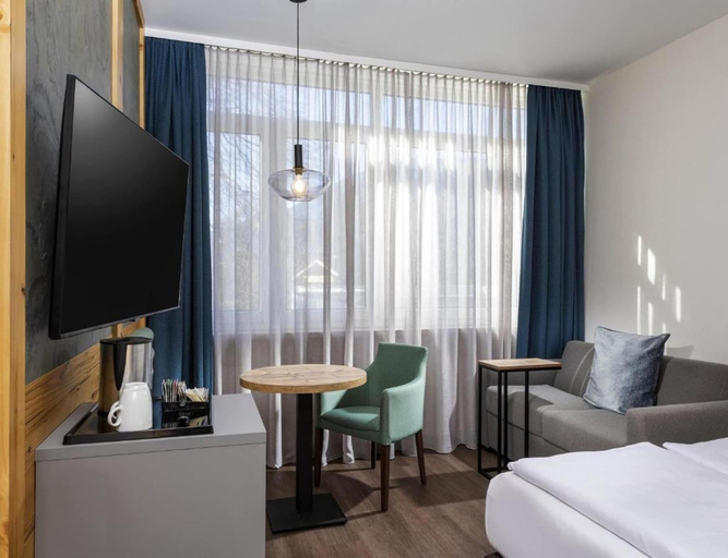 Bedroom 3, Sunday Hotel Garmisch Partenkirchen, Garmisch-Partenkirchen