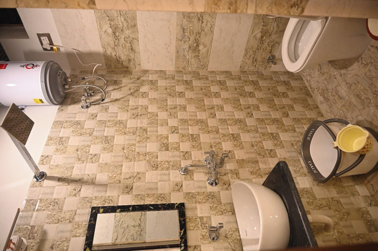 Bathroom 3, Namah Inn, Varanasi