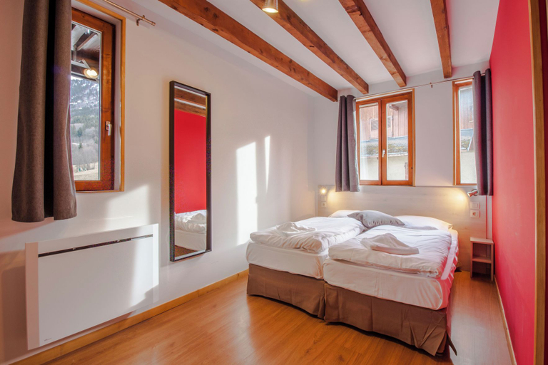Bedroom 4, Chalet Du Crey, Savoie