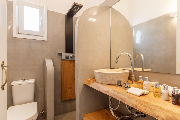 Bathroom 4, Ow Andros Suite 3,Private Whirlpool, South Aegean