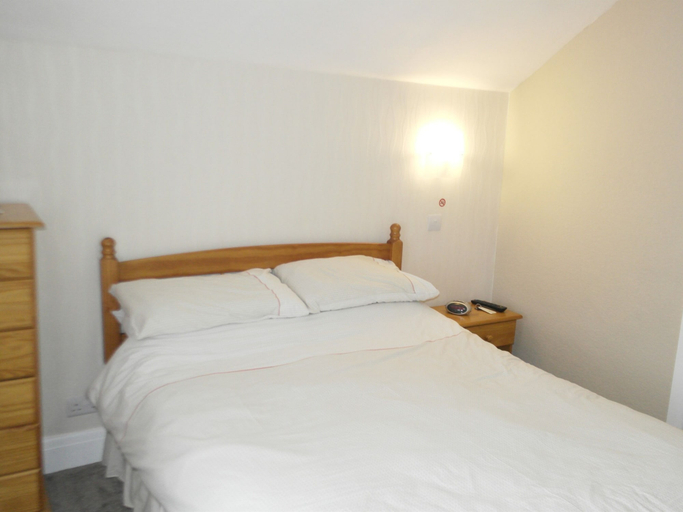 Bedroom 2, Sefton Lodge, Torbay