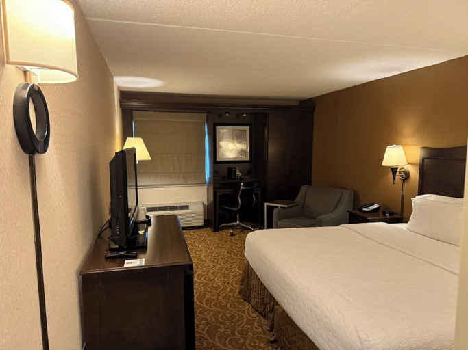 Bedroom 4, Hampton Inn Downingtown/Exton, Chester
