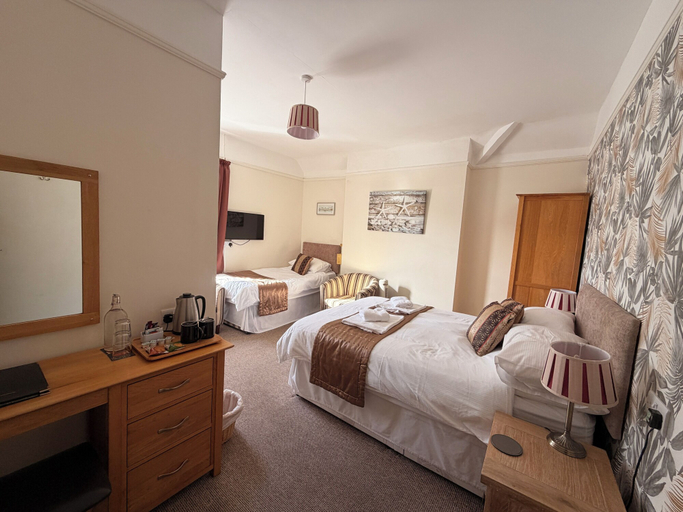 Bedroom 3, Cairn House, Devon
