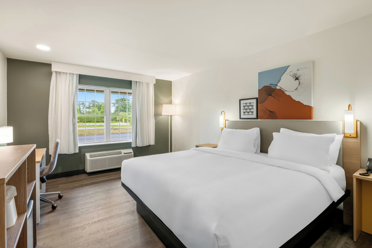 Bedroom 3, Spark by Hilton Freeport, Cumberland