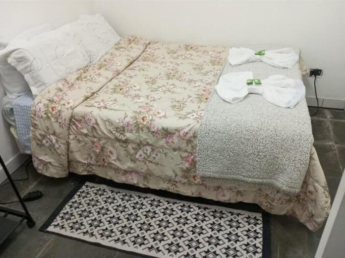Room 2, CasaVilla Nova, São Paulo