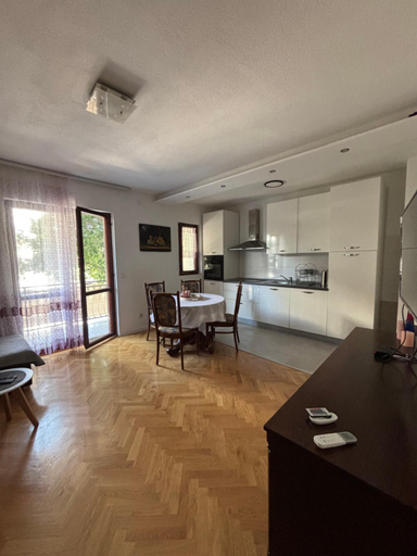 Others 5, Apartment Tina, Trogir