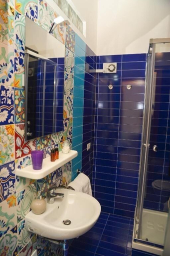 Bathroom 5, FURTURE' ROOMS, Napoli