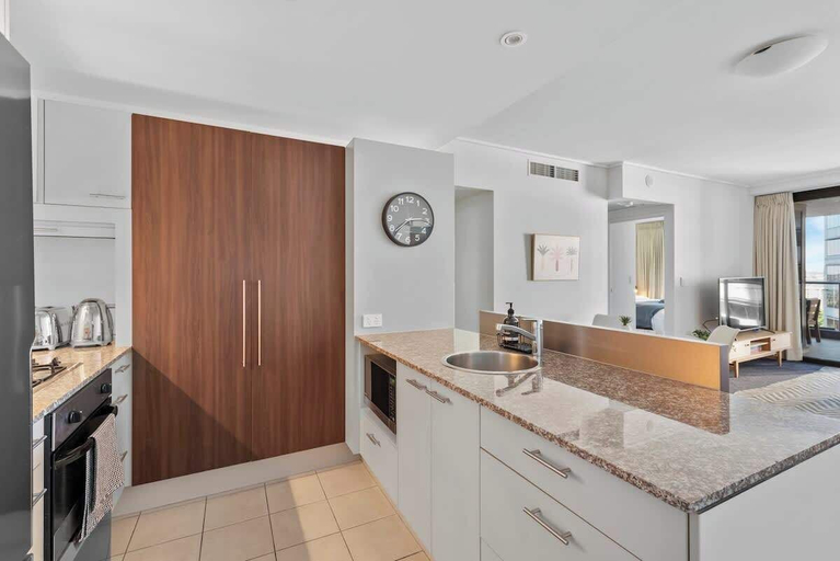 Interior 2, Top of the Town! 2bed/2bath/1car/balcony/views~cbd, Brisbane