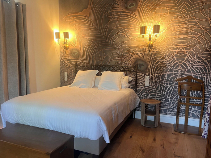 Room 3, Le Groom Hôtel, Charente