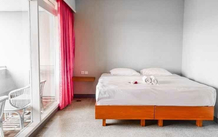 bedroom 12