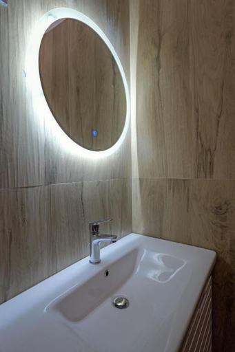 Bathroom 3, Vila Xhovani, Sarandës