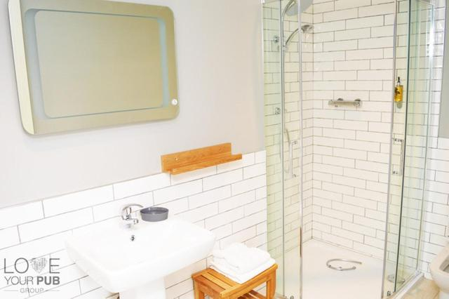 Bathroom, rooms@73, Hampshire