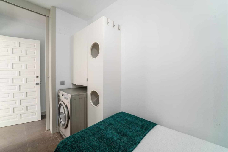 Bedroom 5, Azahara I 25A Small Cozy Apartment, Málaga