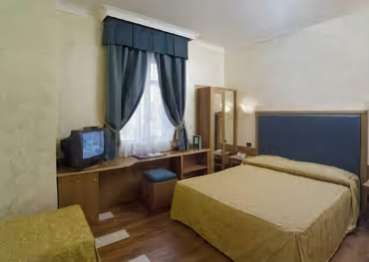 Bedroom 5, Jolly Dello Stretto Palace Hotel, Messina